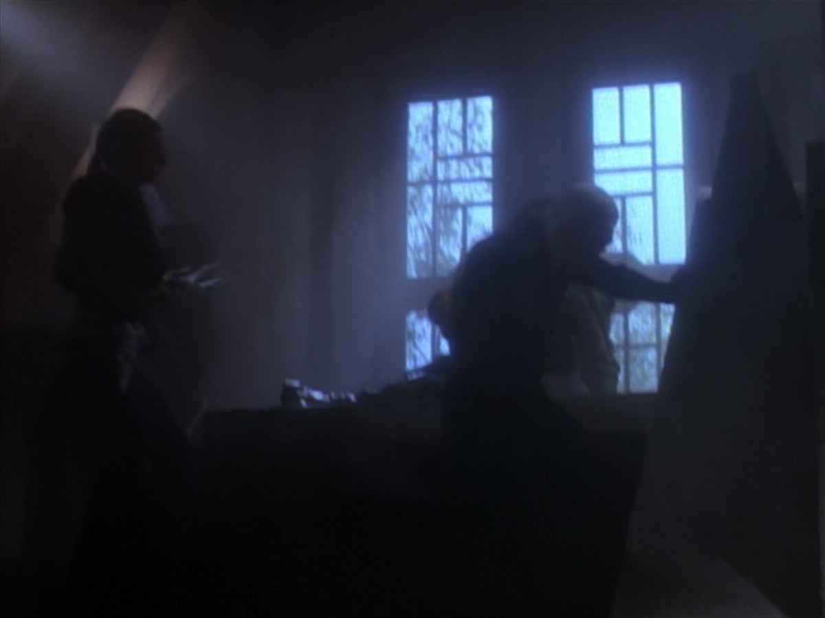 extant_StarTrekDS9_2x19-BloodOath_03602.jpg