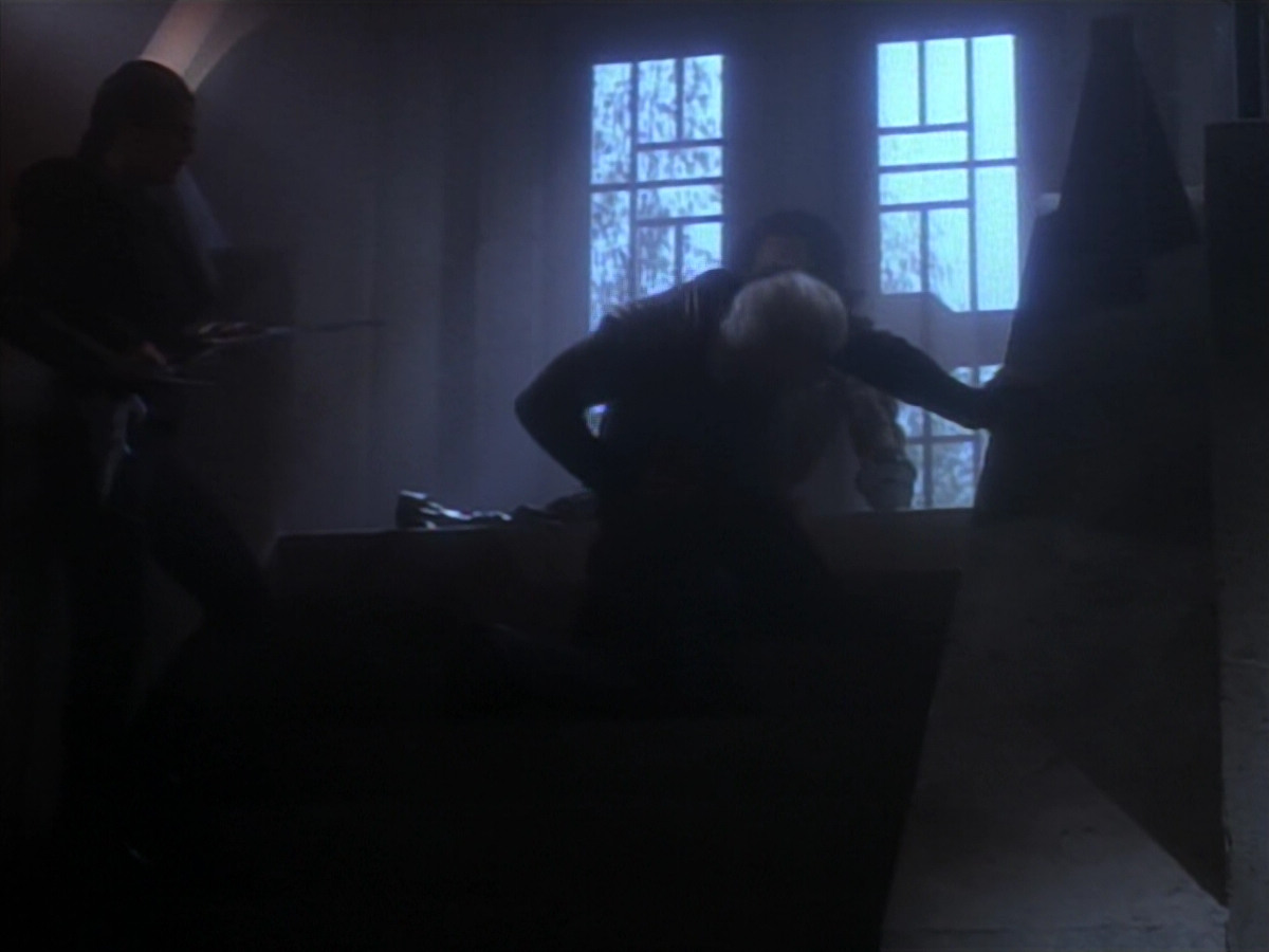 extant_StarTrekDS9_2x19-BloodOath_03603.jpg
