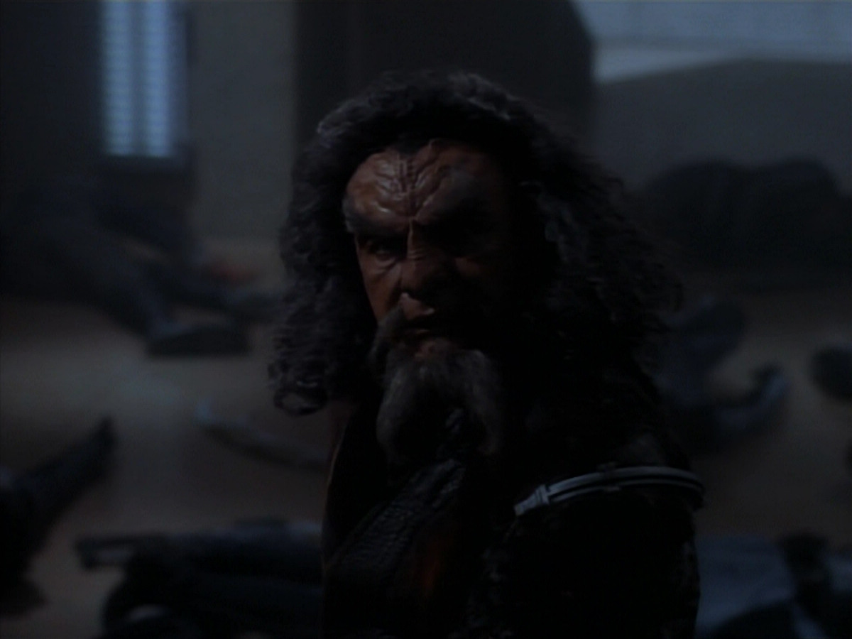 extant_StarTrekDS9_2x19-BloodOath_03647.jpg