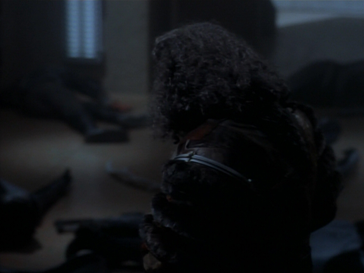 extant_StarTrekDS9_2x19-BloodOath_03681.jpg