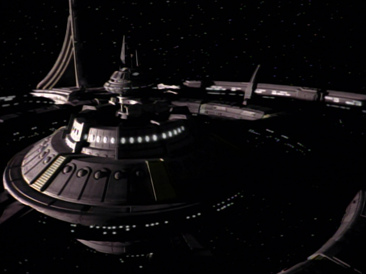extant_StarTrekDS9_2x19-BloodOath_03703.jpg