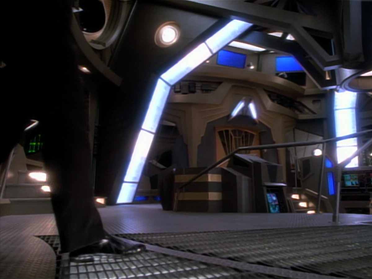 extant_StarTrekDS9_2x19-BloodOath_03712.jpg