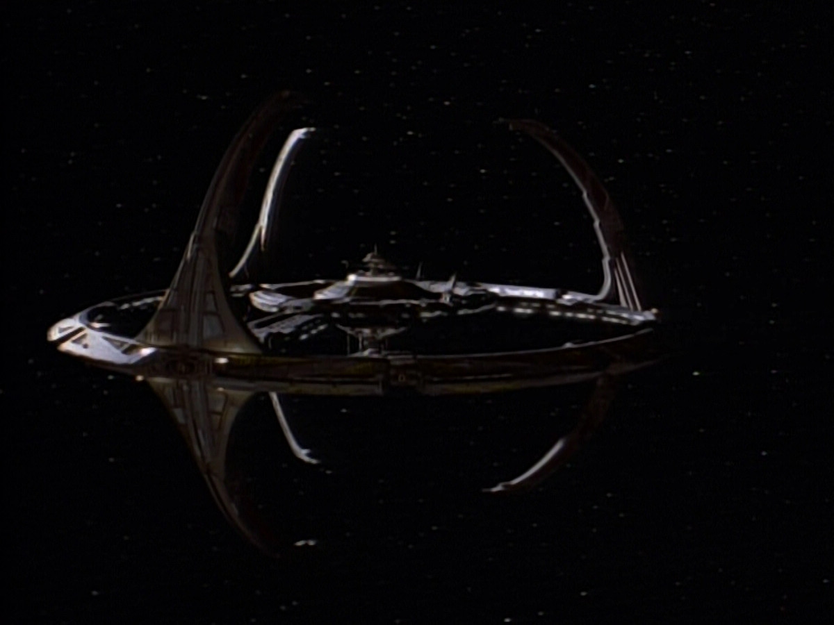extant_StarTrekDS9_2x19-BloodOath_03763.jpg