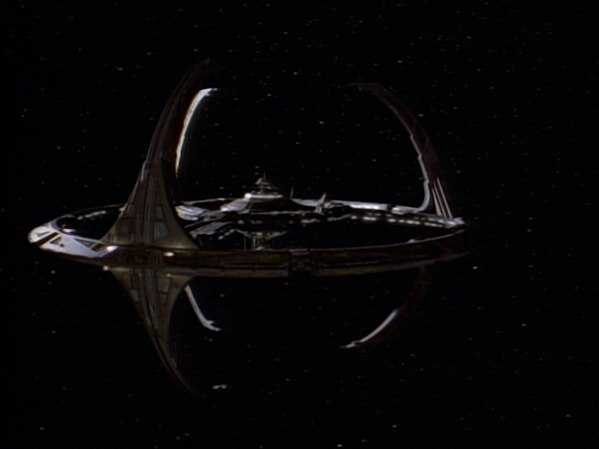extant_StarTrekDS9_2x19-BloodOath_03765.jpg