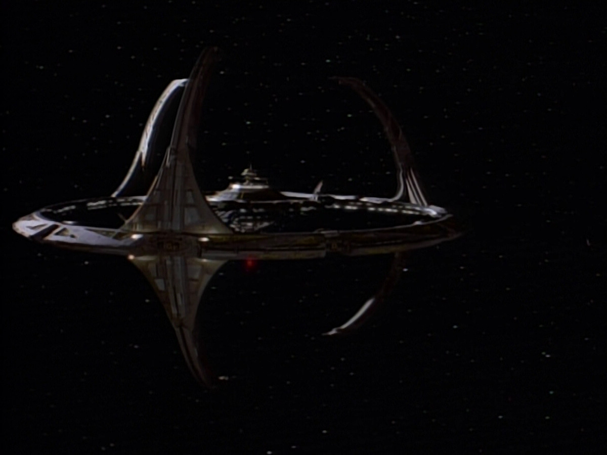 extant_StarTrekDS9_2x19-BloodOath_03771.jpg