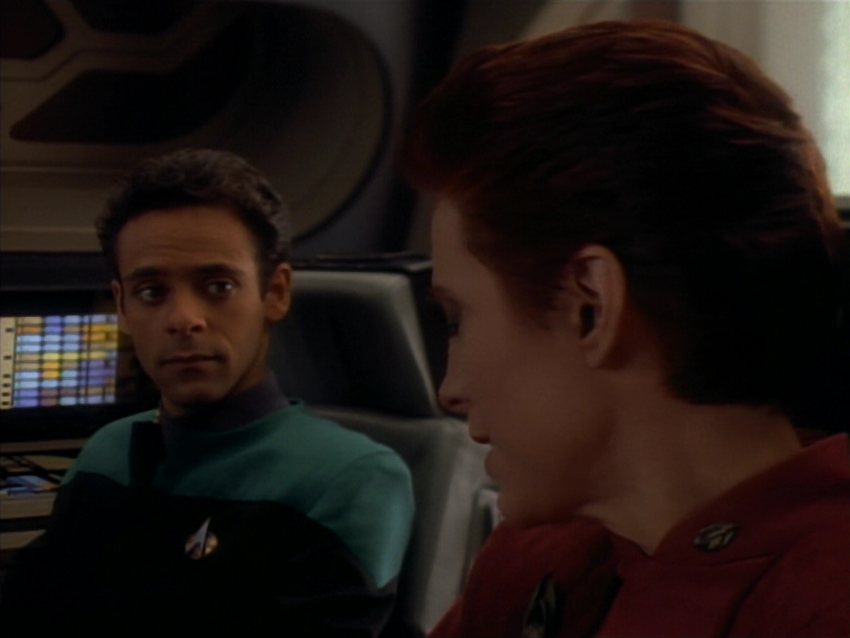 extant_StarTrekDS9_2x23-Crossover_00019.jpg