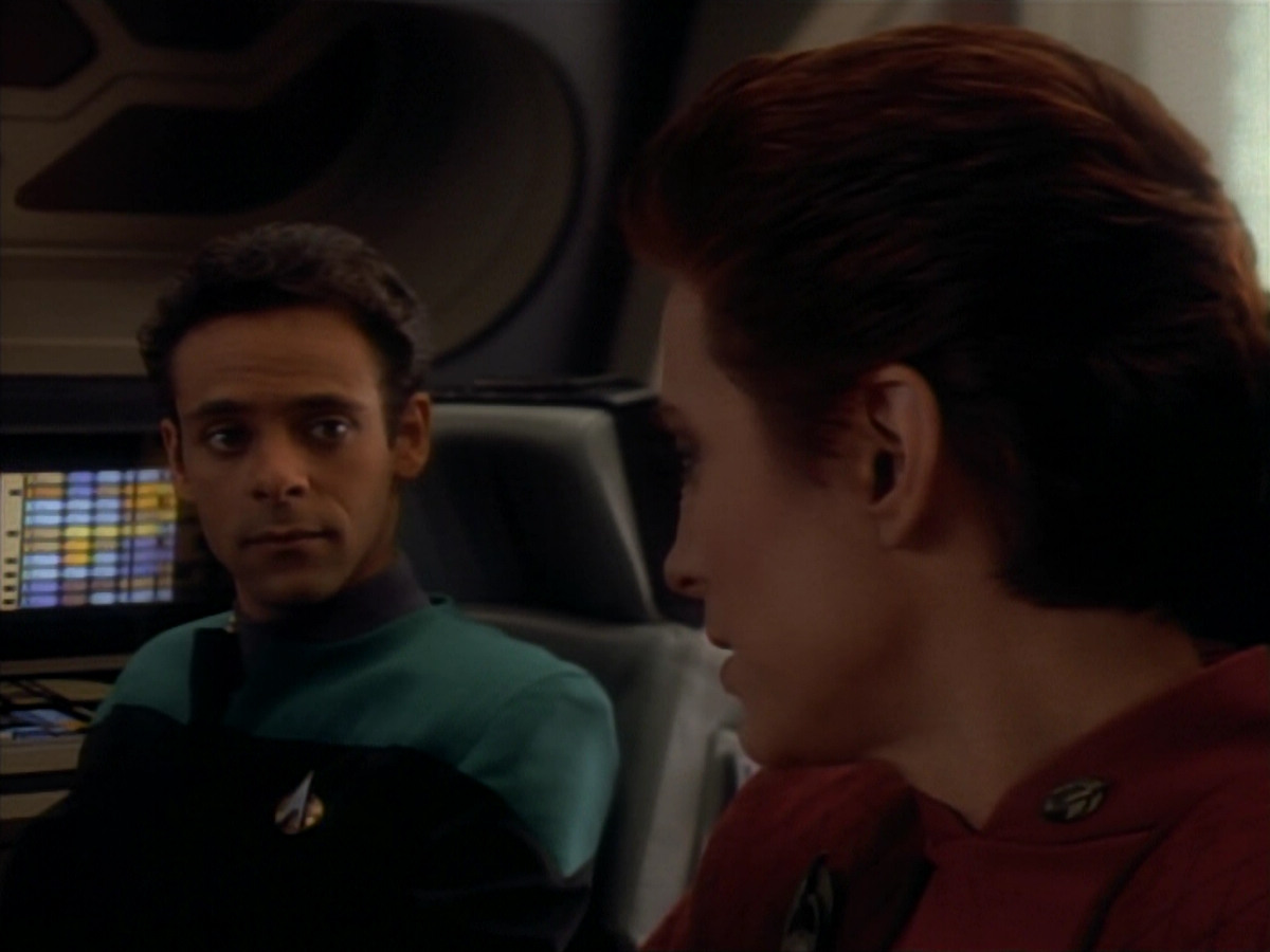extant_StarTrekDS9_2x23-Crossover_00020.jpg