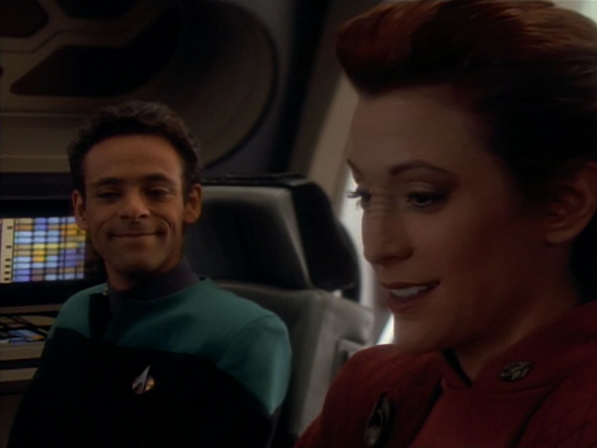 extant_StarTrekDS9_2x23-Crossover_00074.jpg