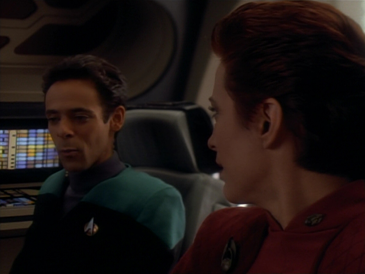 extant_StarTrekDS9_2x23-Crossover_00100.jpg
