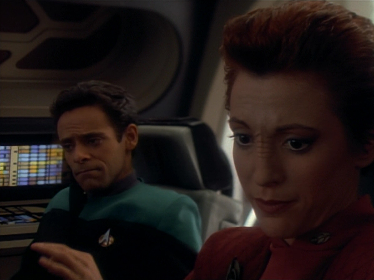 extant_StarTrekDS9_2x23-Crossover_00181.jpg