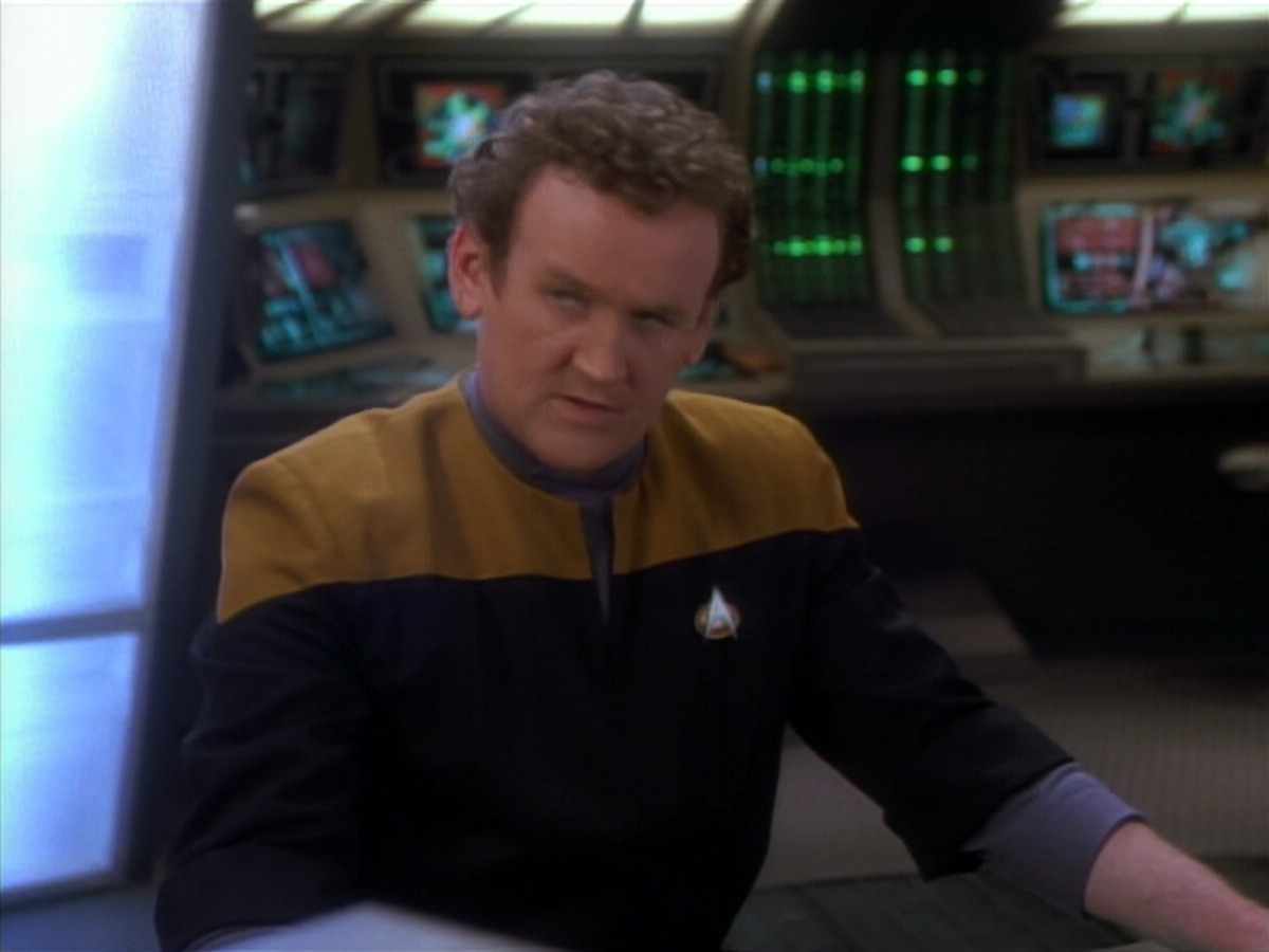 extant_StarTrekDS9_2x23-Crossover_03737.jpg