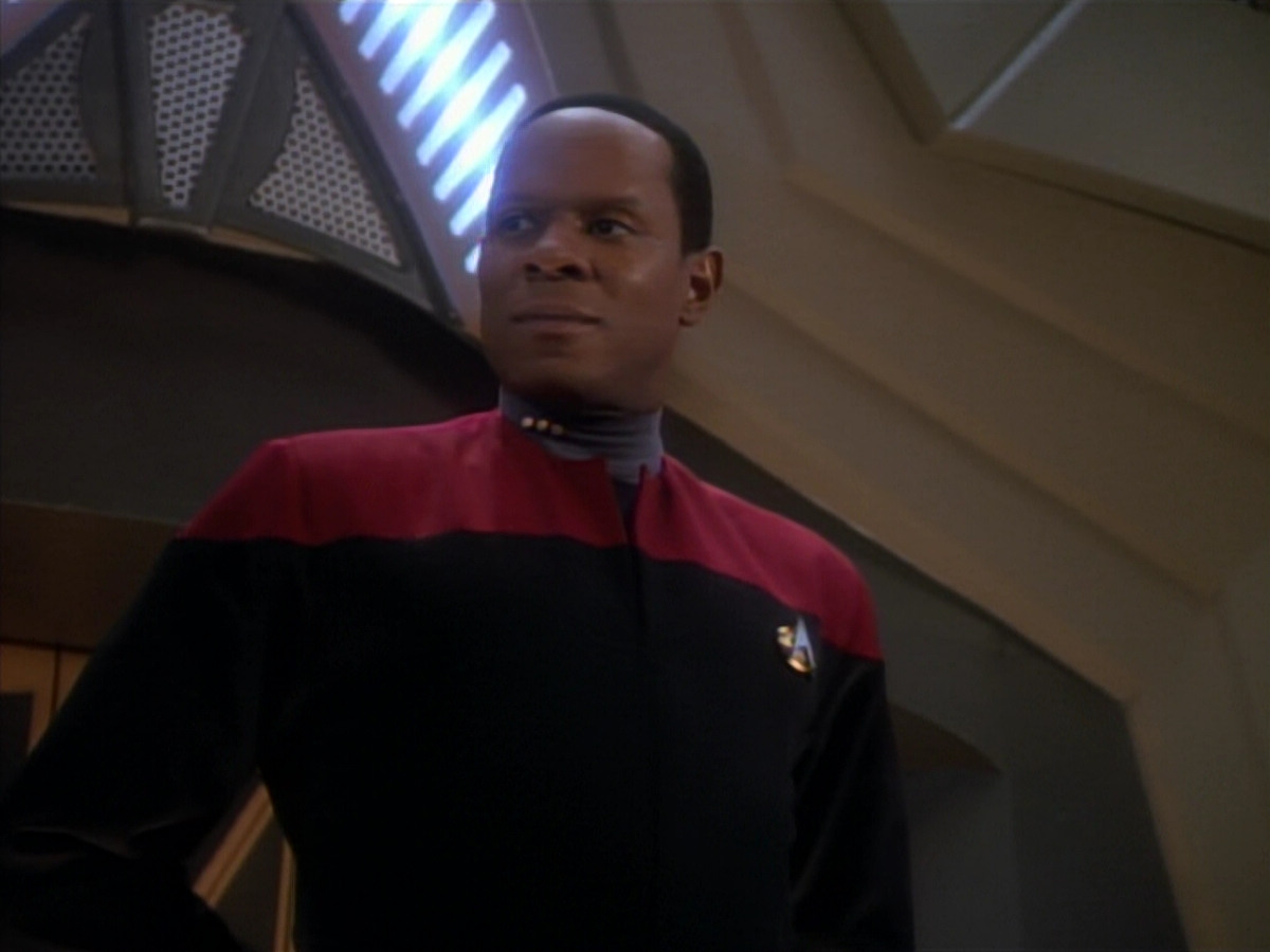 extant_StarTrekDS9_2x23-Crossover_03739.jpg