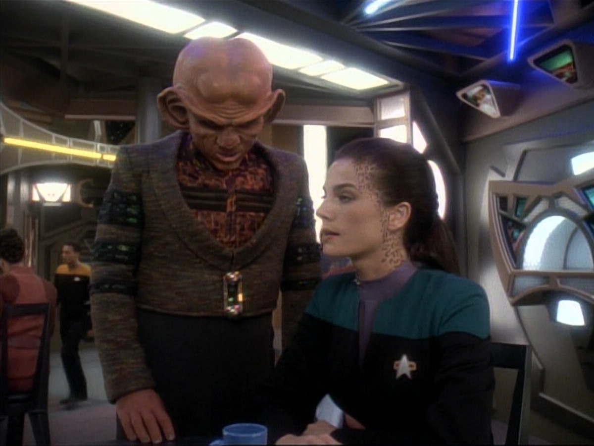 ariane179254_StarTrek_DS9_3x05-SecondSkin_0023.jpg