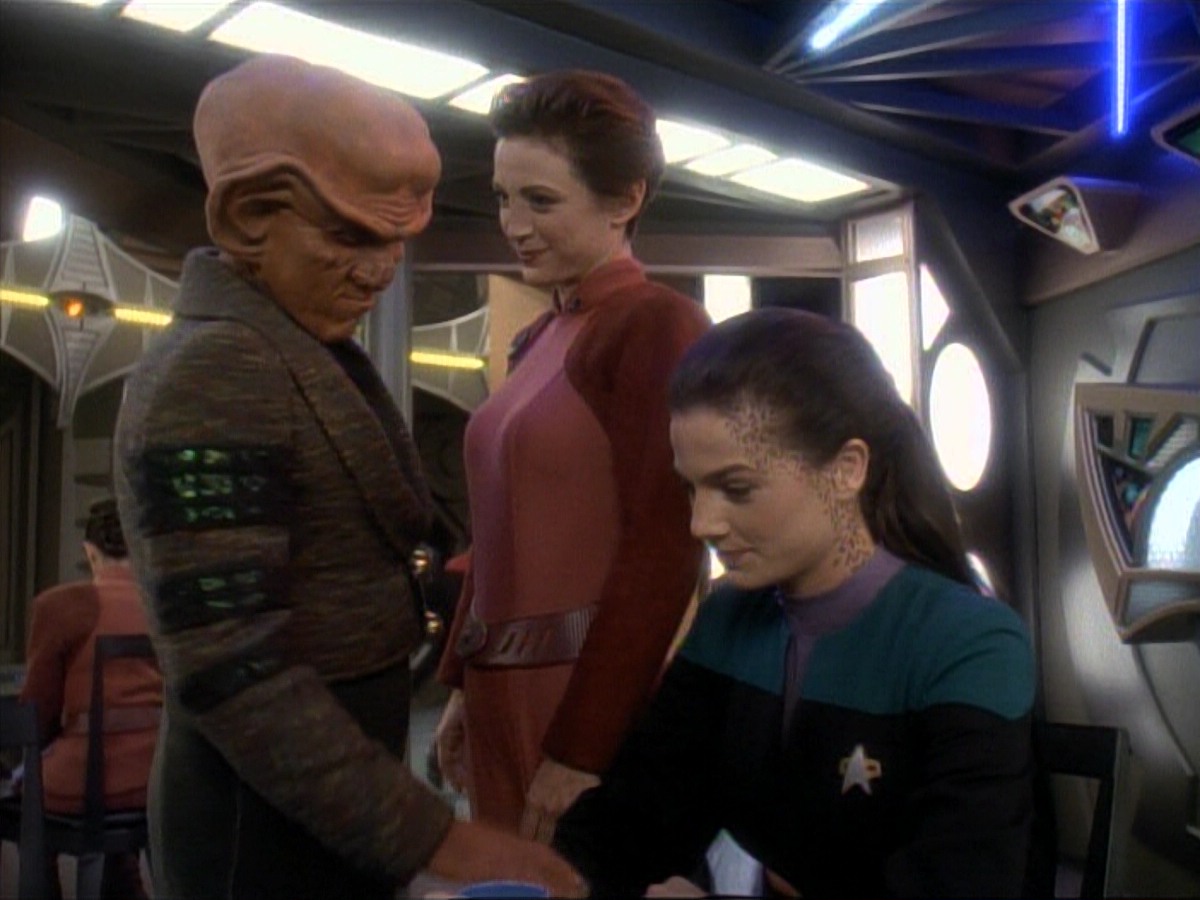 ariane179254_StarTrek_DS9_3x05-SecondSkin_0070.jpg