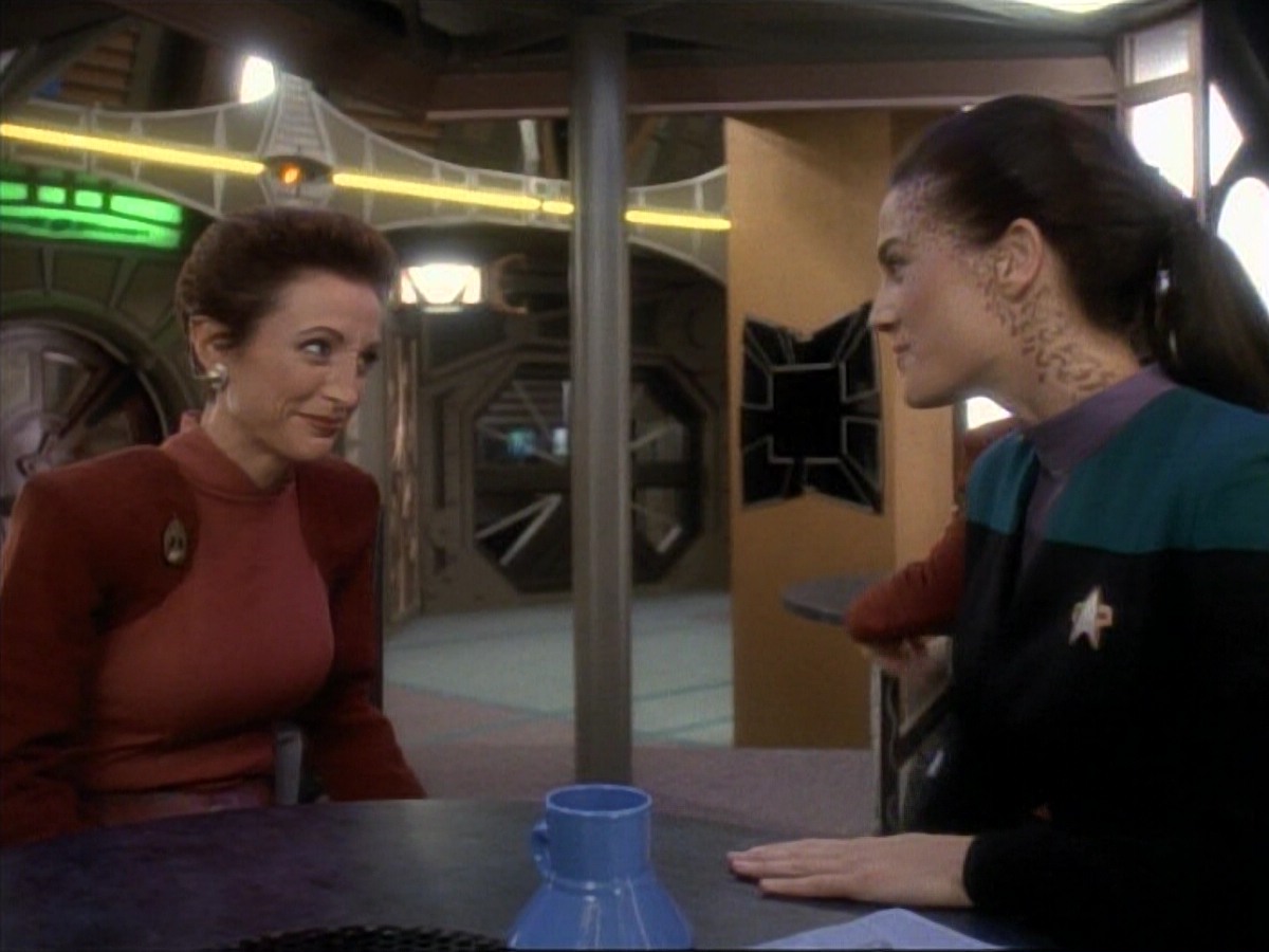 ariane179254_StarTrek_DS9_3x05-SecondSkin_0102.jpg