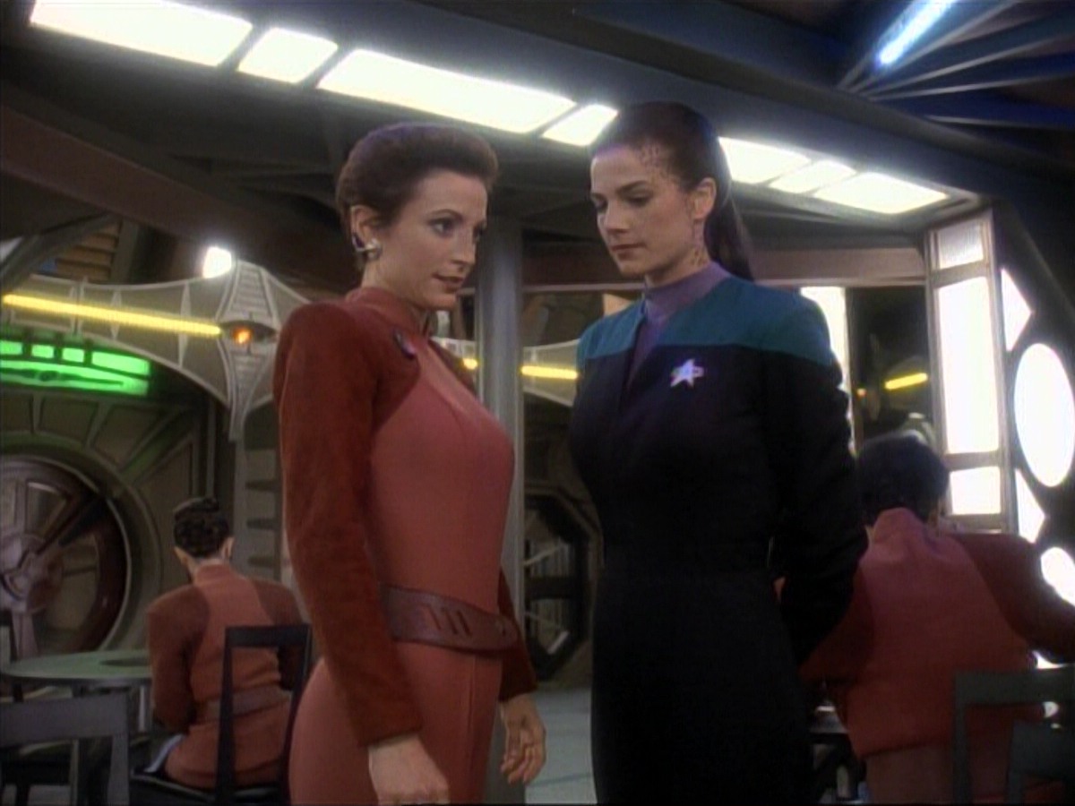 ariane179254_StarTrek_DS9_3x05-SecondSkin_0111.jpg