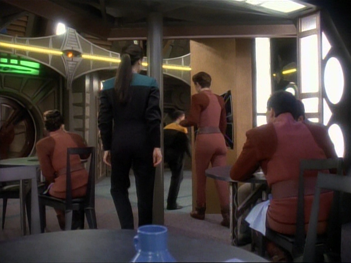 ariane179254_StarTrek_DS9_3x05-SecondSkin_0117.jpg