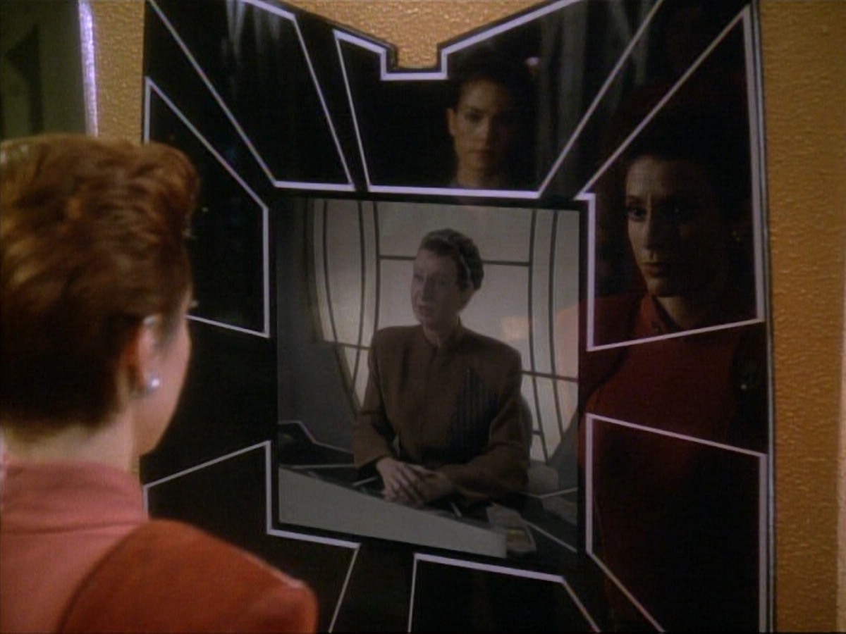 ariane179254_StarTrek_DS9_3x05-SecondSkin_0129.jpg