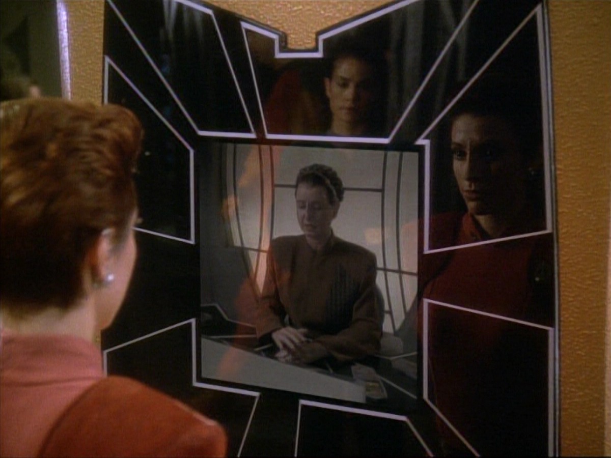 ariane179254_StarTrek_DS9_3x05-SecondSkin_0133.jpg