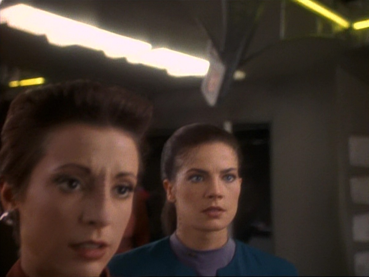 ariane179254_StarTrek_DS9_3x05-SecondSkin_0191.jpg