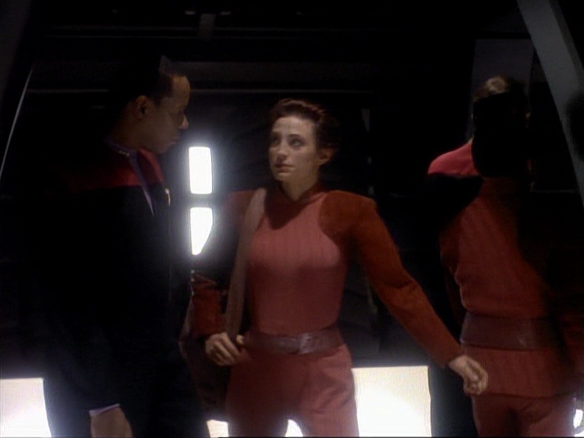 ariane179254_StarTrek_DS9_3x05-SecondSkin_0525.jpg