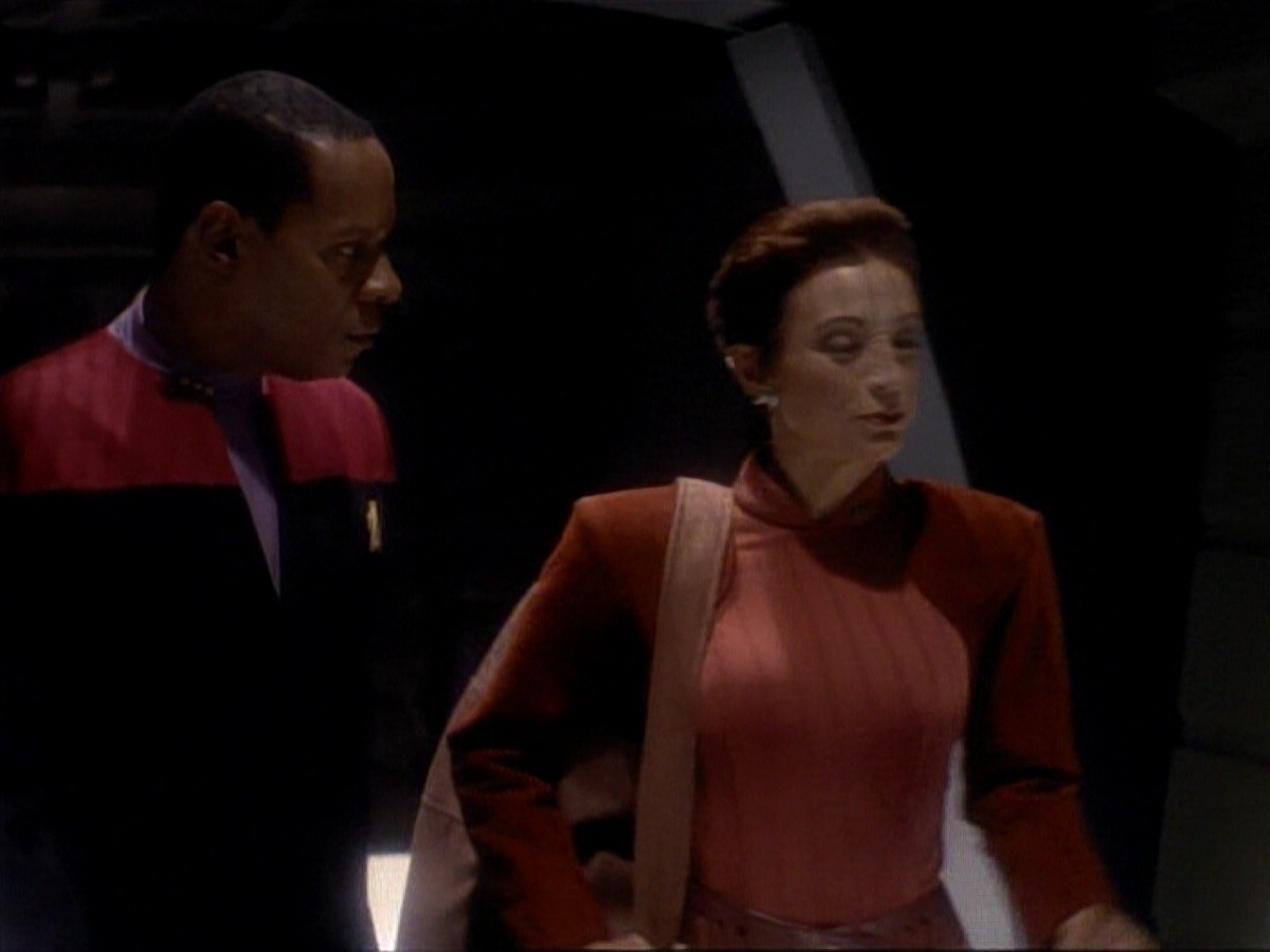 ariane179254_StarTrek_DS9_3x05-SecondSkin_0527.jpg