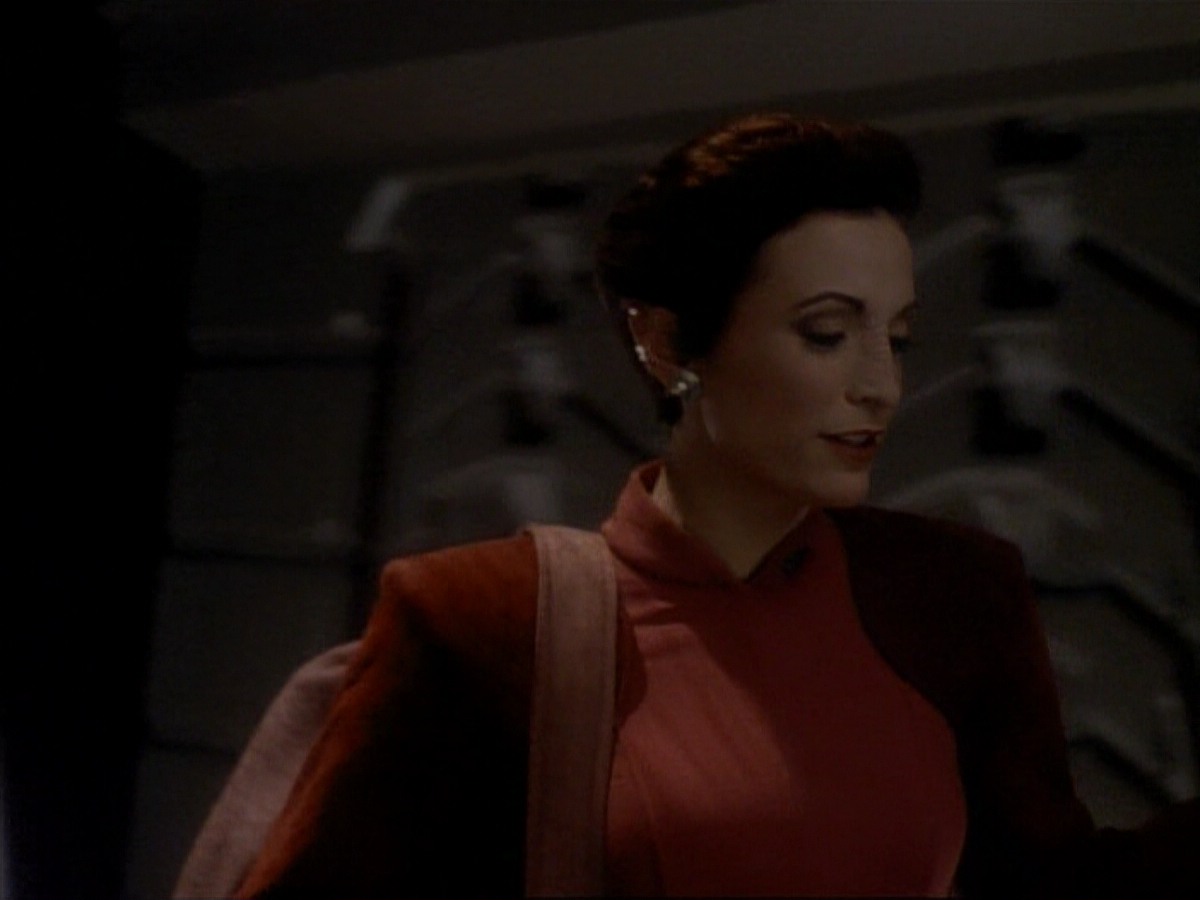 ariane179254_StarTrek_DS9_3x05-SecondSkin_0529.jpg