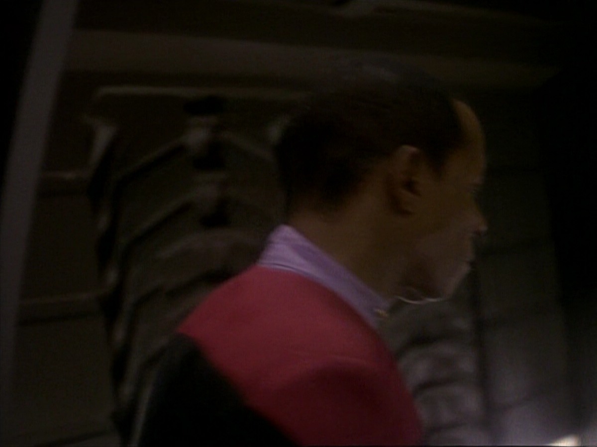 ariane179254_StarTrek_DS9_3x05-SecondSkin_0566.jpg