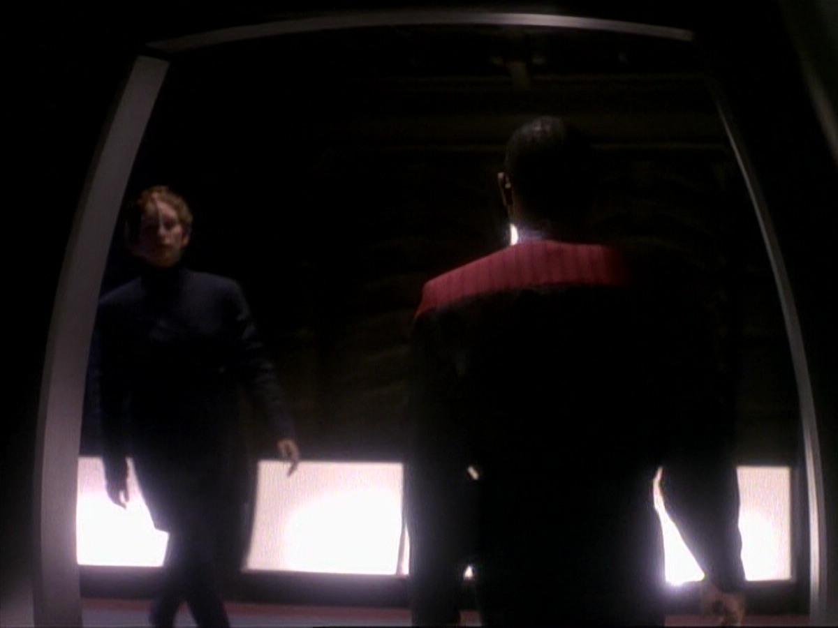 ariane179254_StarTrek_DS9_3x05-SecondSkin_0569.jpg