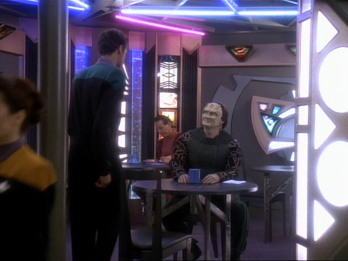 ariane179254_StarTrek_DS9_3x05-SecondSkin_0591.jpg