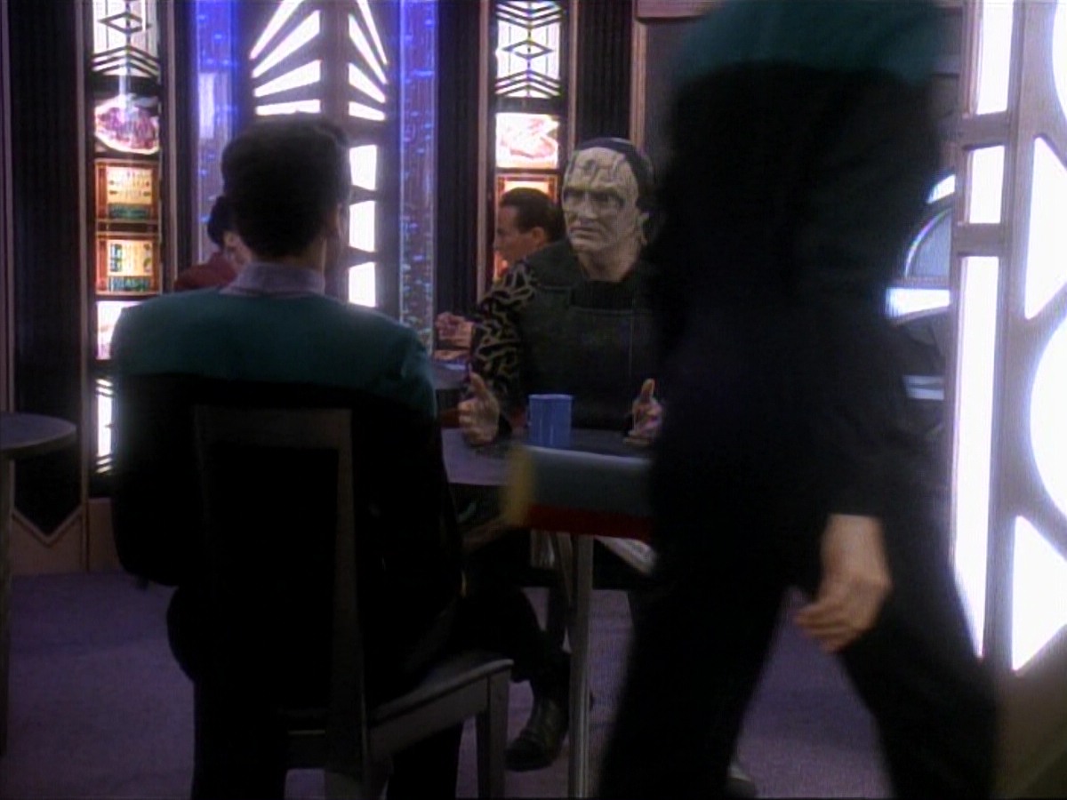 ariane179254_StarTrek_DS9_3x05-SecondSkin_0598.jpg