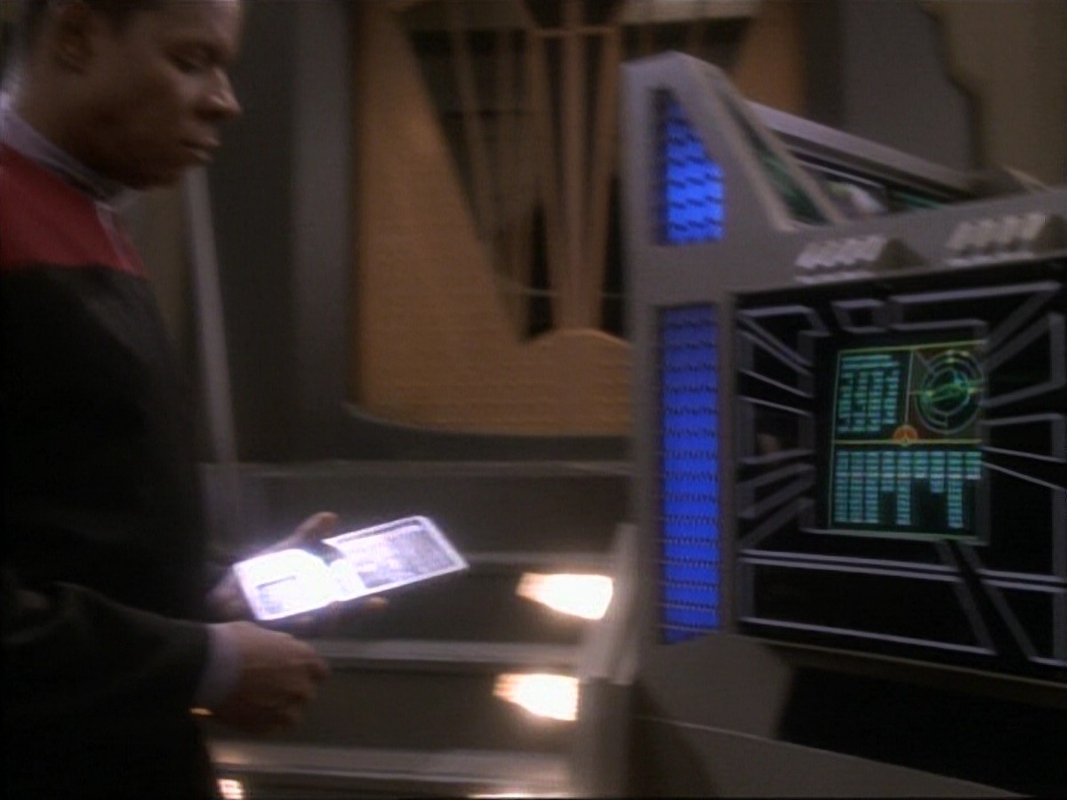 ariane179254_StarTrek_DS9_3x05-SecondSkin_0699.jpg