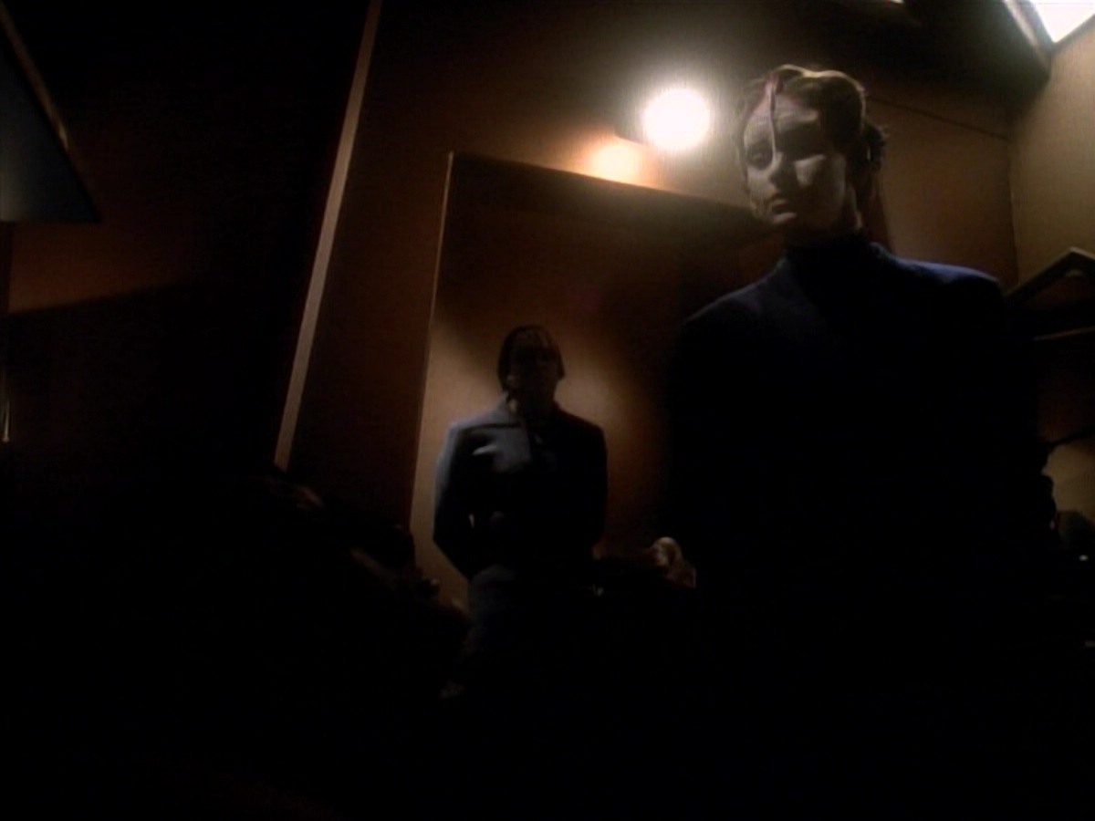 ariane179254_StarTrek_DS9_3x05-SecondSkin_0758.jpg