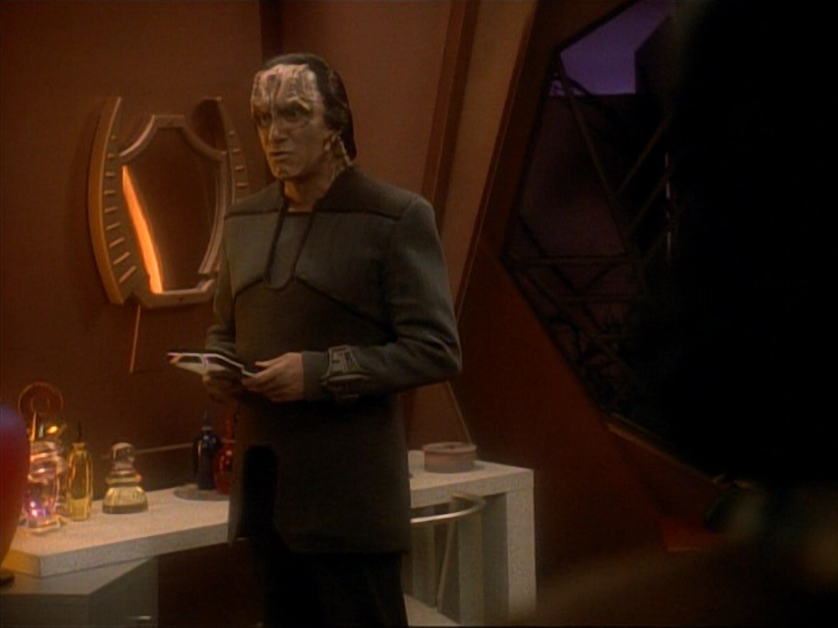 ariane179254_StarTrek_DS9_3x05-SecondSkin_0920.jpg