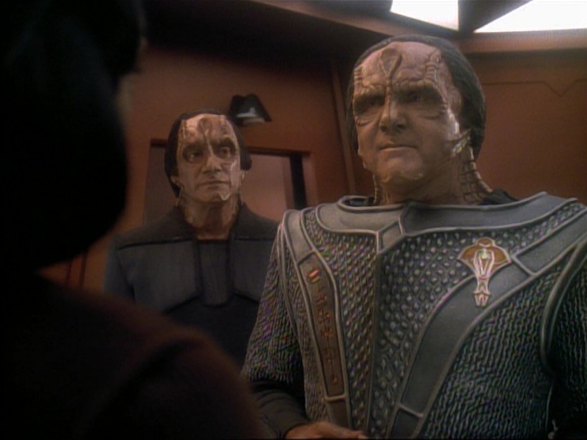 ariane179254_StarTrek_DS9_3x05-SecondSkin_1325.jpg