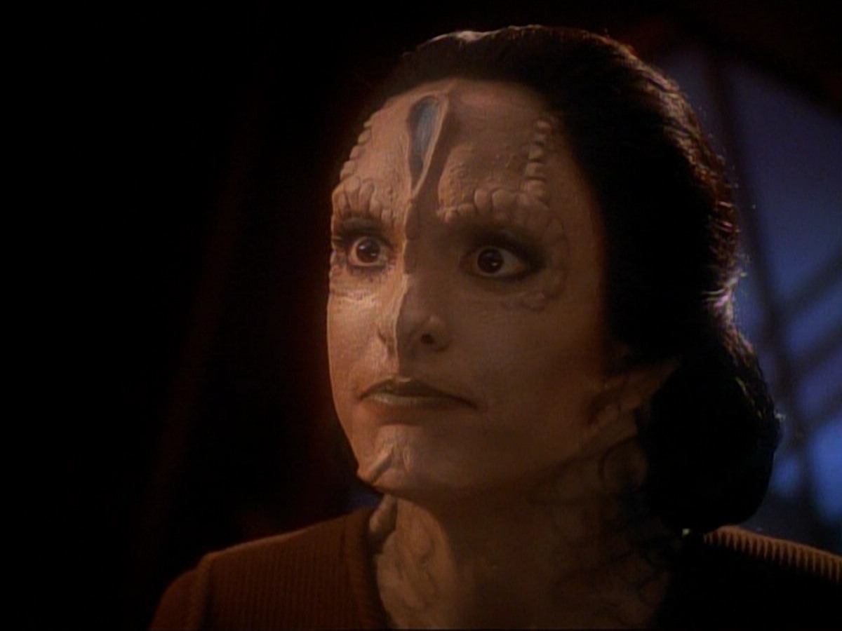 ariane179254_StarTrek_DS9_3x05-SecondSkin_3336.jpg