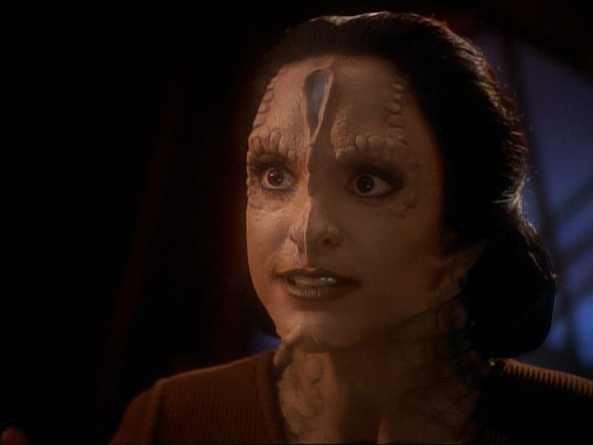 ariane179254_StarTrek_DS9_3x05-SecondSkin_3338.jpg
