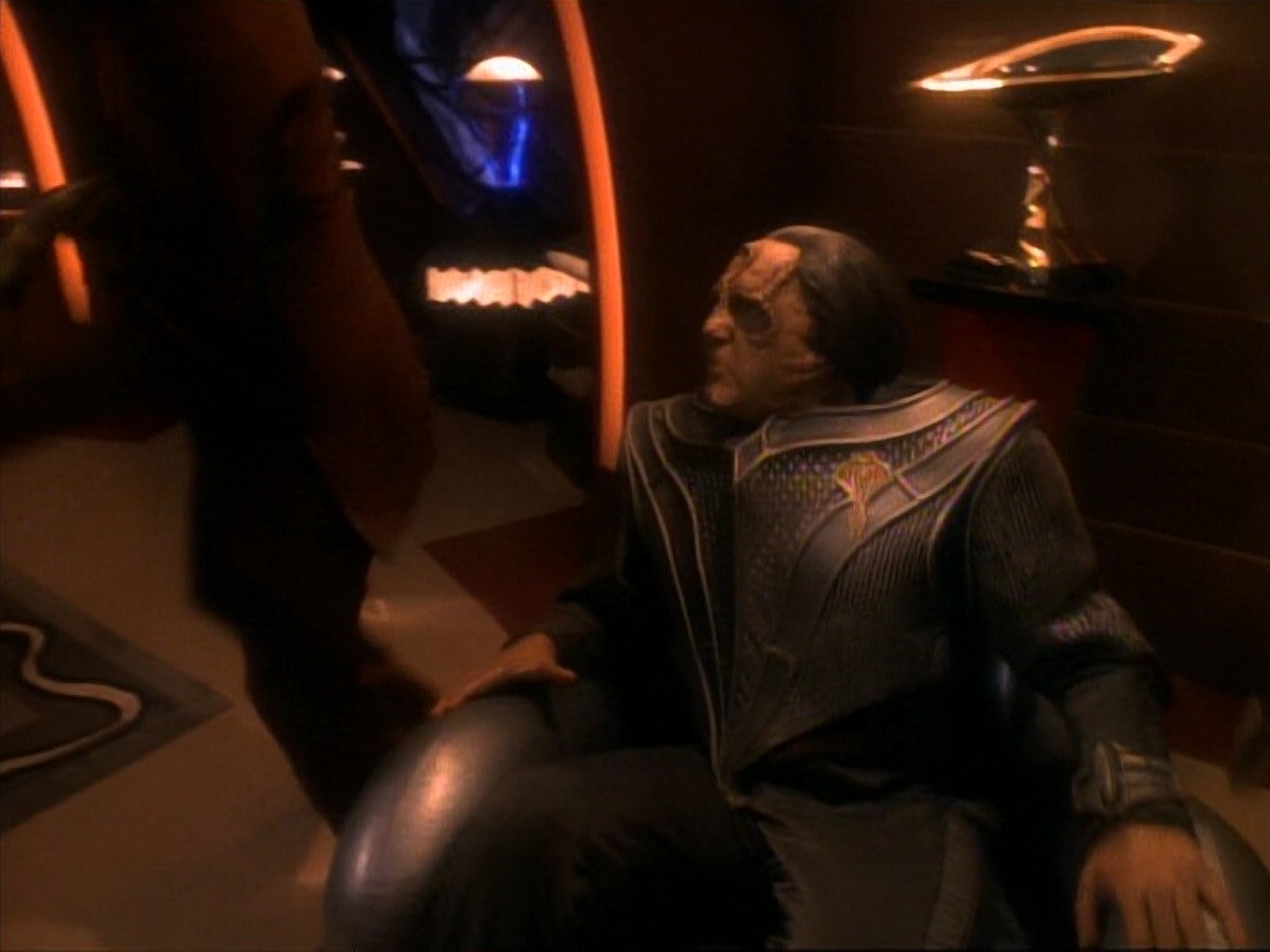 ariane179254_StarTrek_DS9_3x05-SecondSkin_3437.jpg