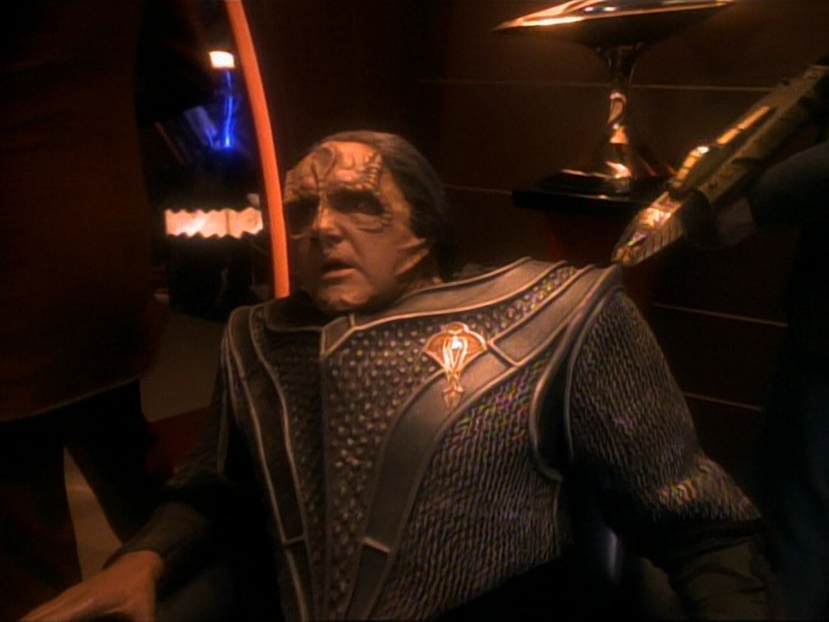 ariane179254_StarTrek_DS9_3x05-SecondSkin_3439.jpg