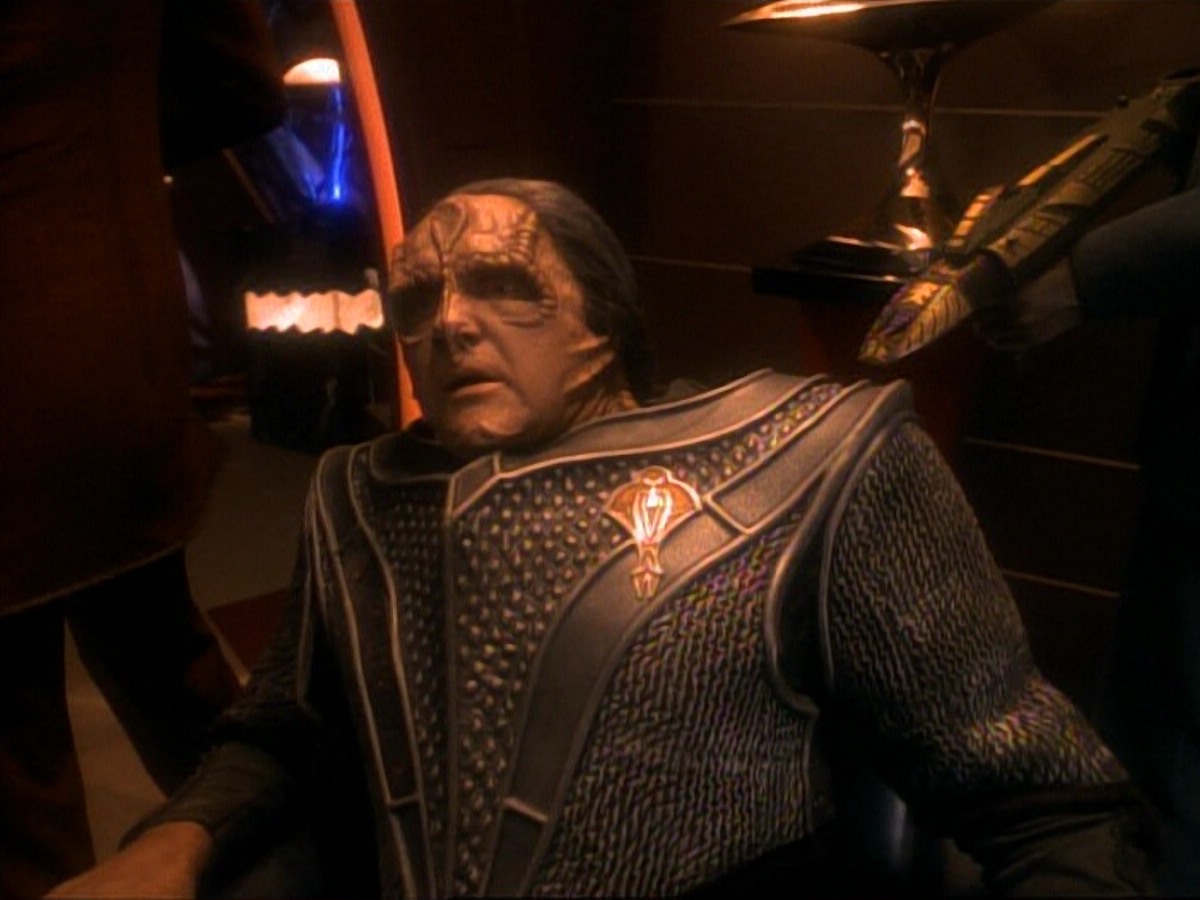 ariane179254_StarTrek_DS9_3x05-SecondSkin_3441.jpg
