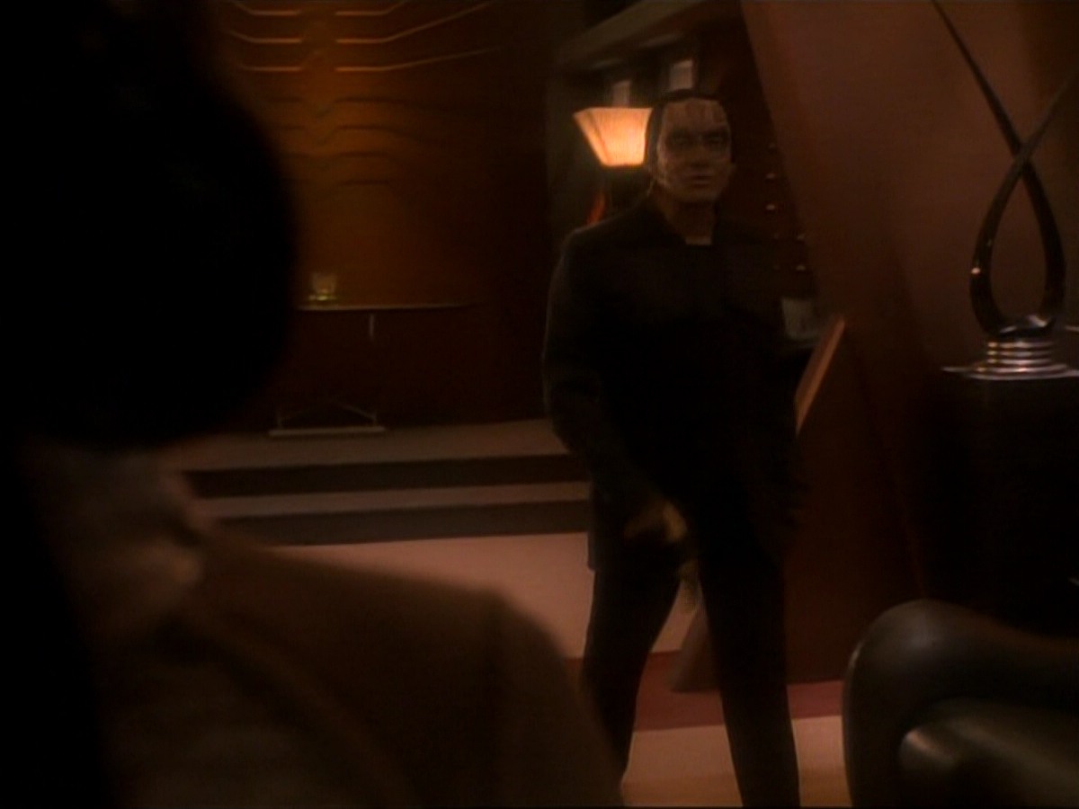 ariane179254_StarTrek_DS9_3x05-SecondSkin_3444.jpg
