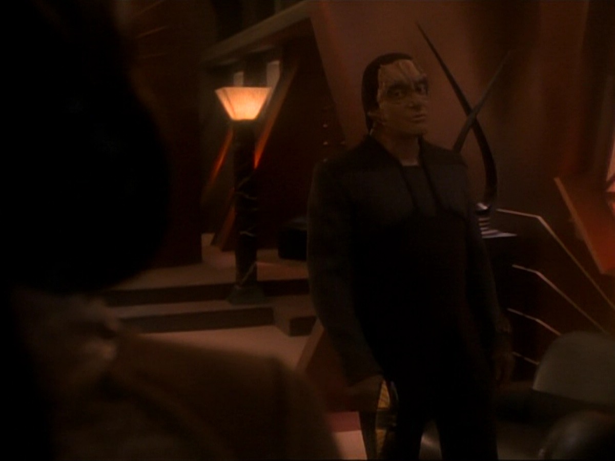 ariane179254_StarTrek_DS9_3x05-SecondSkin_3446.jpg