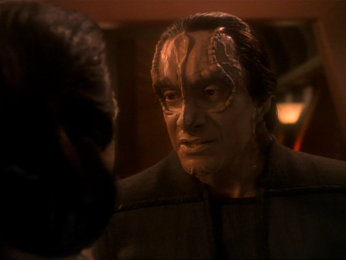 ariane179254_StarTrek_DS9_3x05-SecondSkin_3452.jpg