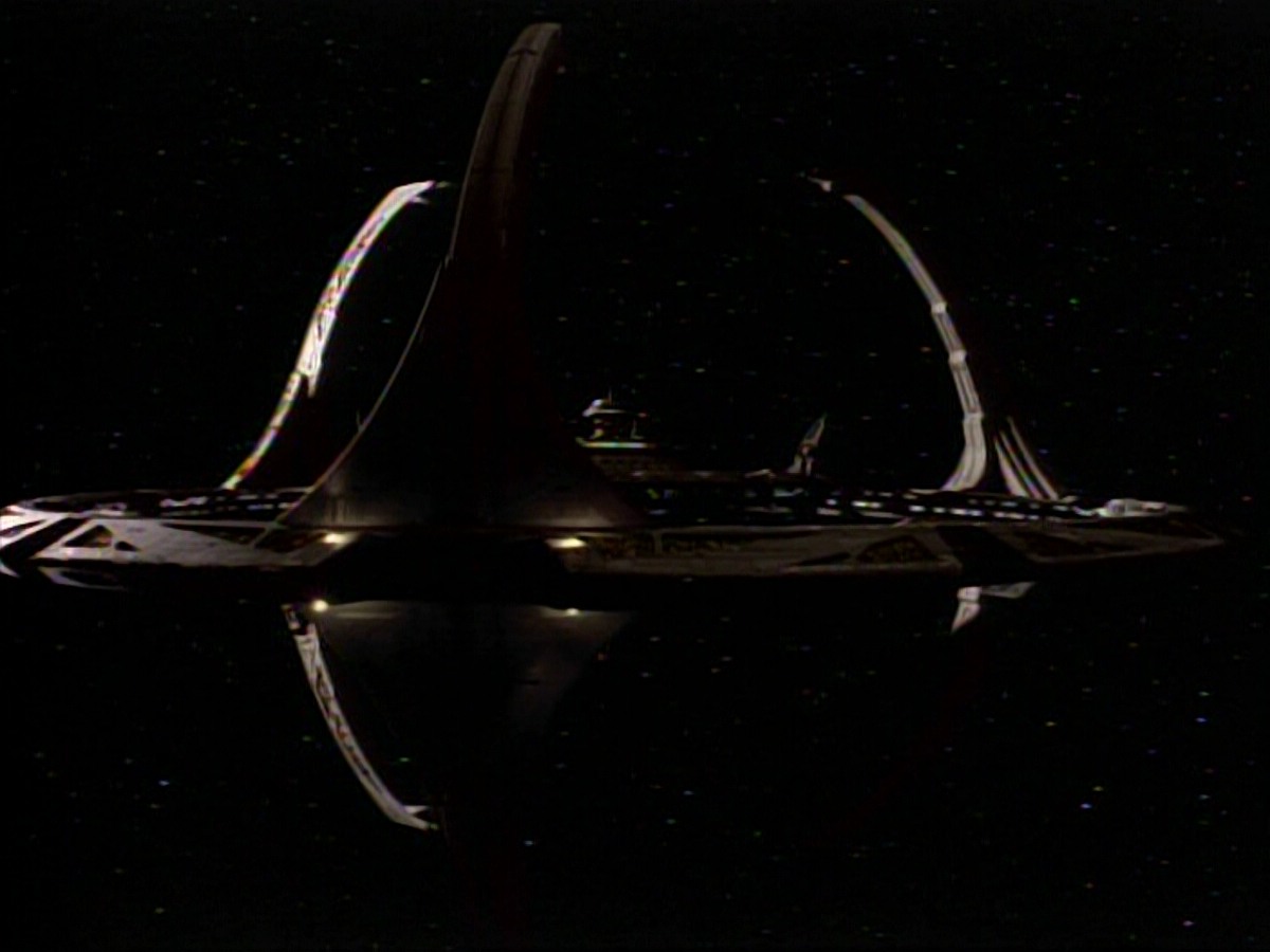 ariane179254_StarTrek_DS9_3x05-SecondSkin_3589.jpg