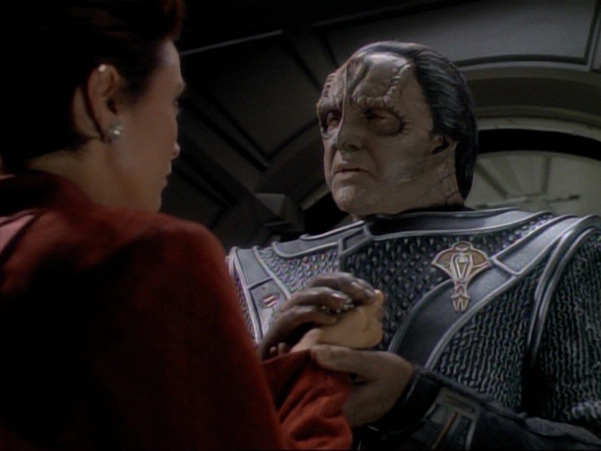 ariane179254_StarTrek_DS9_3x05-SecondSkin_3788.jpg