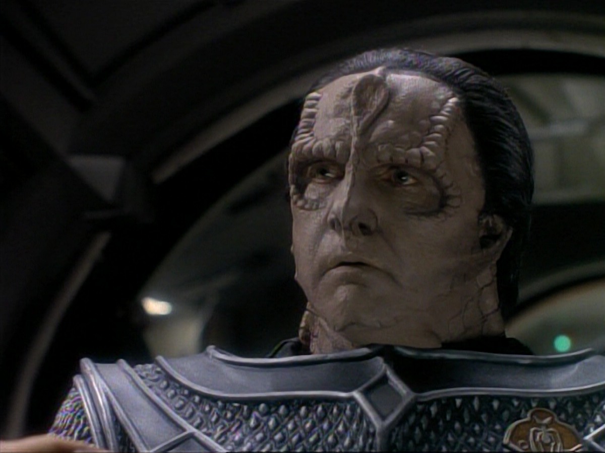 ariane179254_StarTrek_DS9_3x05-SecondSkin_3803.jpg