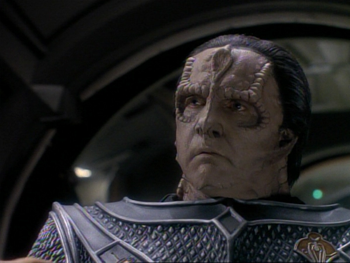 ariane179254_StarTrek_DS9_3x05-SecondSkin_3836.jpg