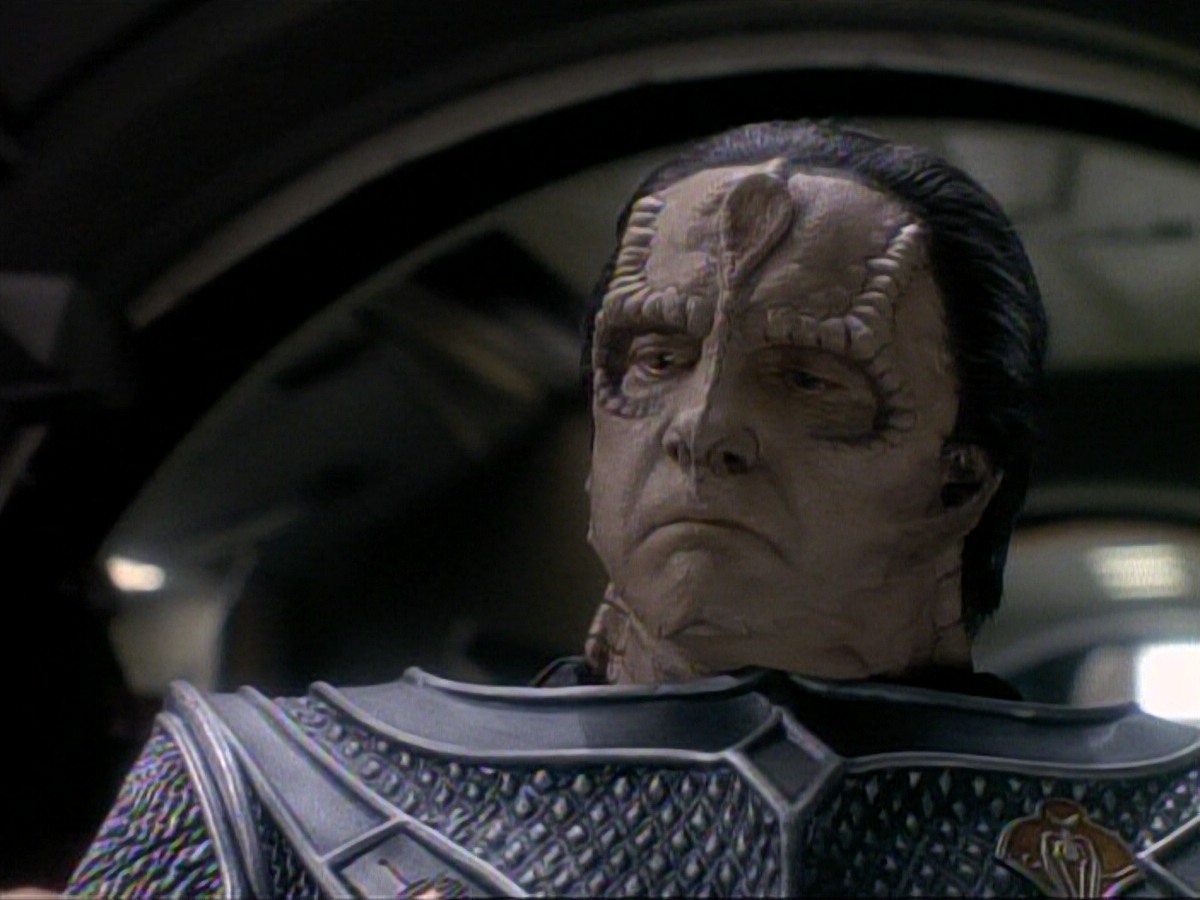 ariane179254_StarTrek_DS9_3x05-SecondSkin_3842.jpg