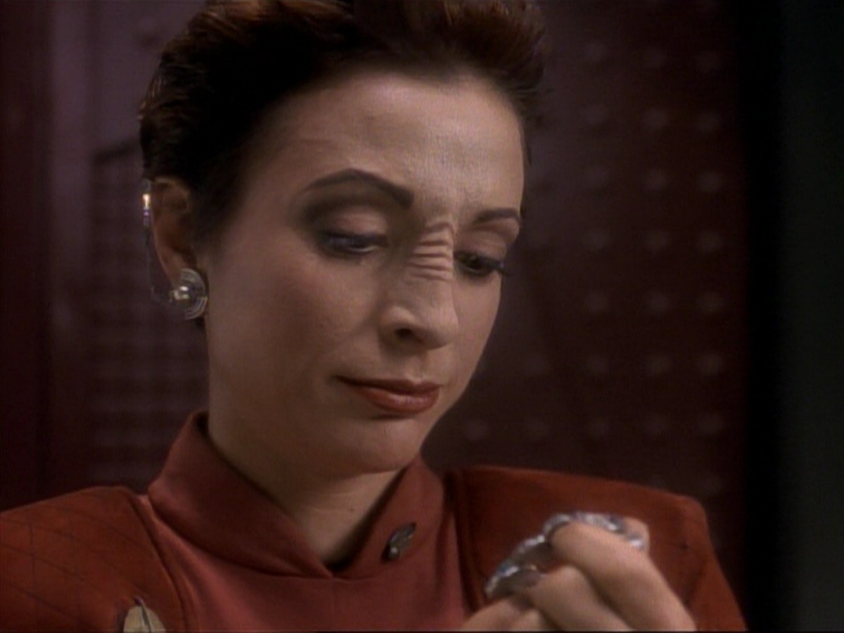 ariane179254_StarTrek_DS9_3x05-SecondSkin_3873.jpg