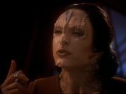 ariane179254_StarTrek_DS9_3x05-SecondSkin_3325.jpg